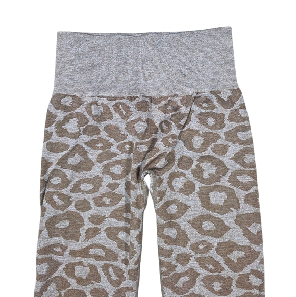 NVGTN Mocha Leopard Seamless Leggings Workout Activewear Gym - Picture 4 of 7